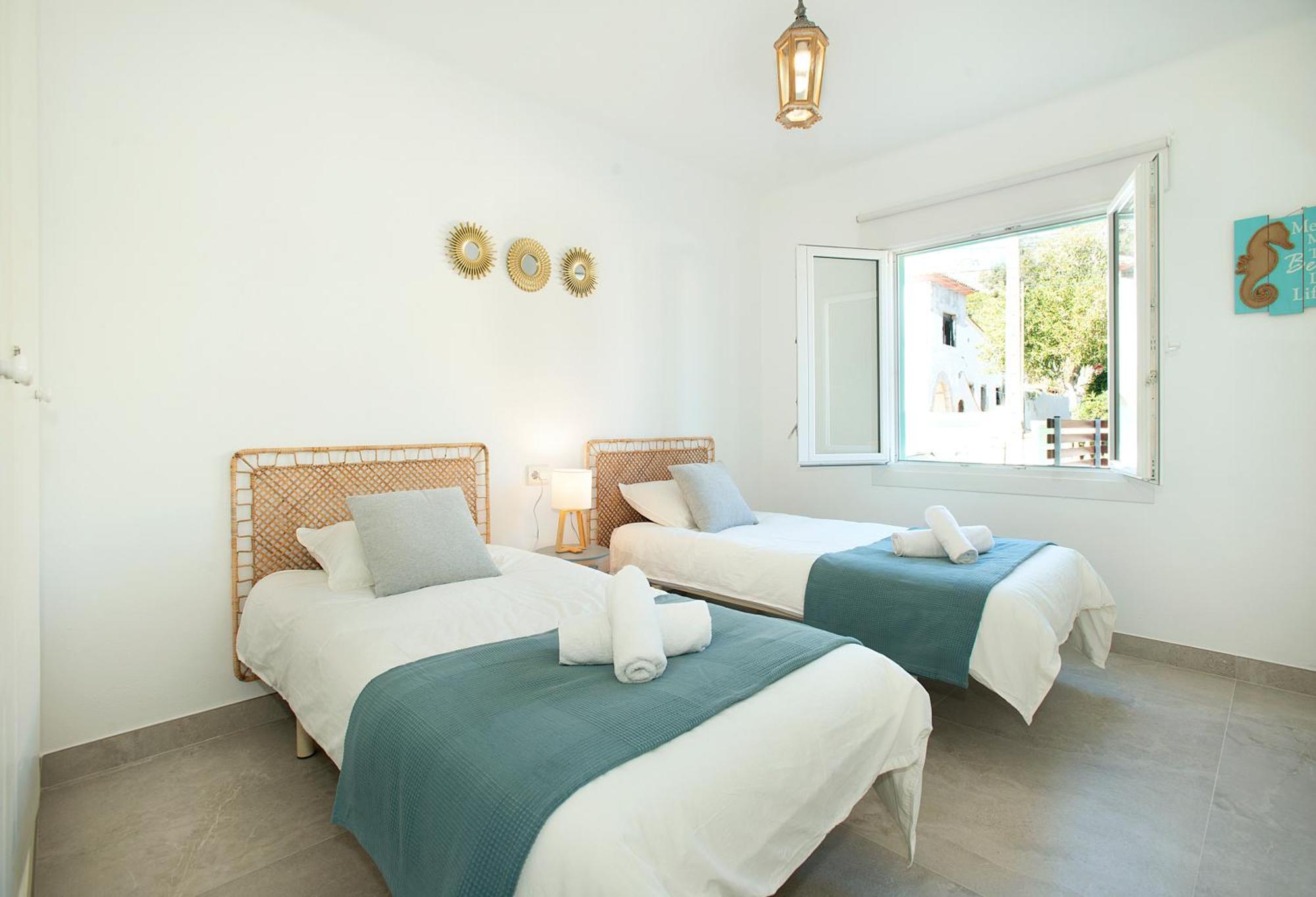 Owl Booking Villa Beach House Magdalena - 5 Min Walk To The Beach Cala de Sant Vicenc Exteriér fotografie